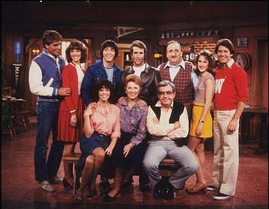 INT: 'Happy Days' cast not smil...